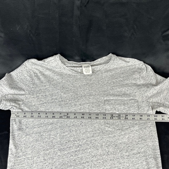 PINK Victoria’s Secret Iconic Dog Logo SS T-Shirt Size S Heathered Gray Black - Picture 9 of 16